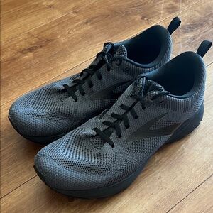 ▪️Brooks Men's Charcoal Sneakers▪️